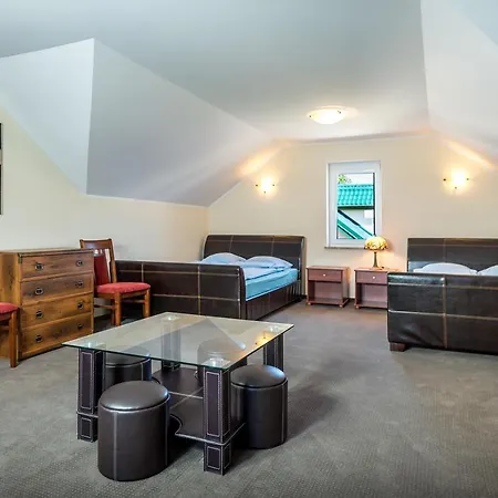 Domki Apartamentowe Fulay Karwia