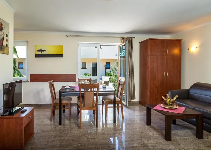 Domki Apartamentowe Fulay Resort *